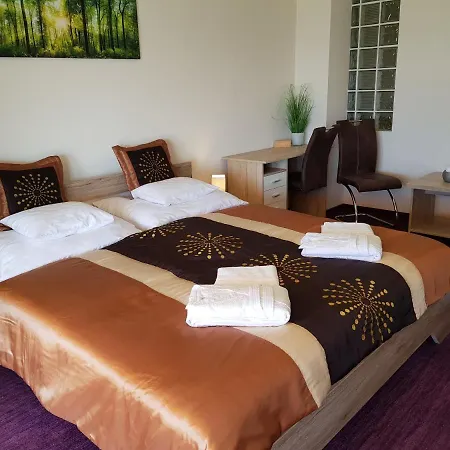 Astra Apartman Tatabánya Extérieur photo